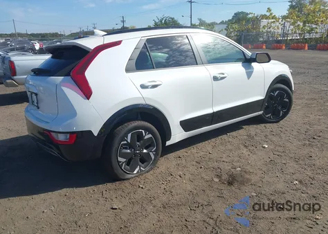 2025 Kia Niro Ev Wind z USA, uszkodzony, nr VIN KNDCR3L13S5135830